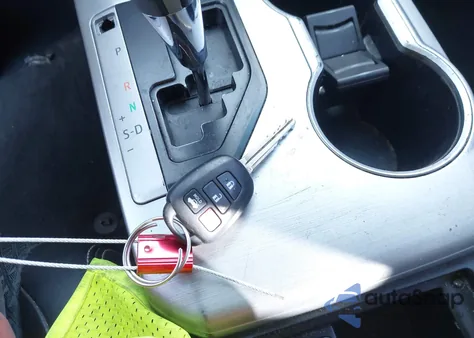 2014 Toyota Camry Se z USA, uszkodzony, nr VIN 4T1BF1FK5EU777503